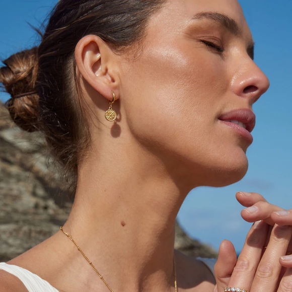 Atolea - Golden Sun Earrings - 18k Gold, Waterproof - New with Dust Bag - Picture 5 of 8